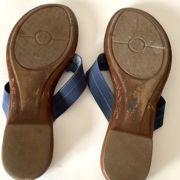 Italian Shoemakers Women's Flip Flops Sandals Size 7.5 Made in Italy Brown Blue - Picture 6 of 7